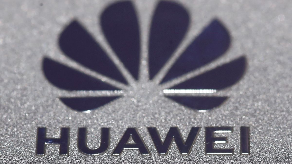 Čínský Huawei hlásí vyšší tržby. Sankcím USA navzdory